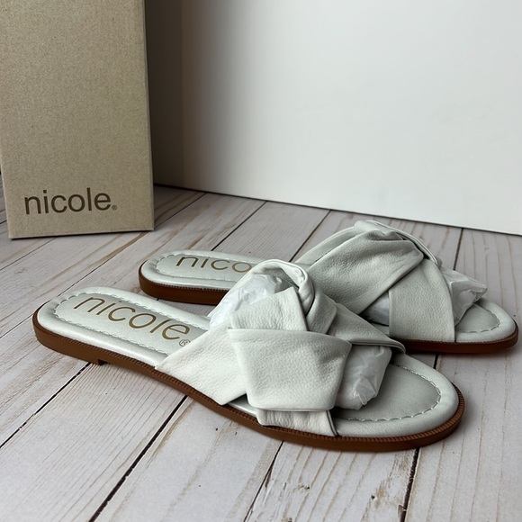 Elegant White Sandals Nicole Effie, beach, vacation, white sandals, flat - Picture 3 of 7